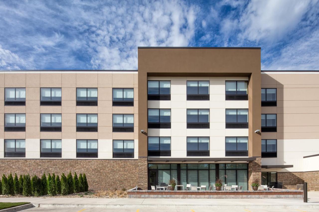 Holiday Inn Express East Peoria - Riverfront By Ihg Exterior foto