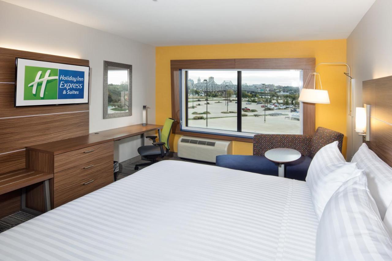 Holiday Inn Express East Peoria - Riverfront By Ihg Exterior foto