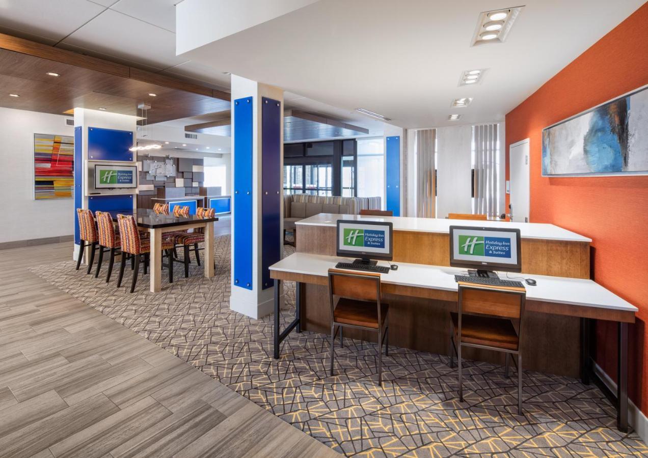 Holiday Inn Express East Peoria - Riverfront By Ihg Exterior foto