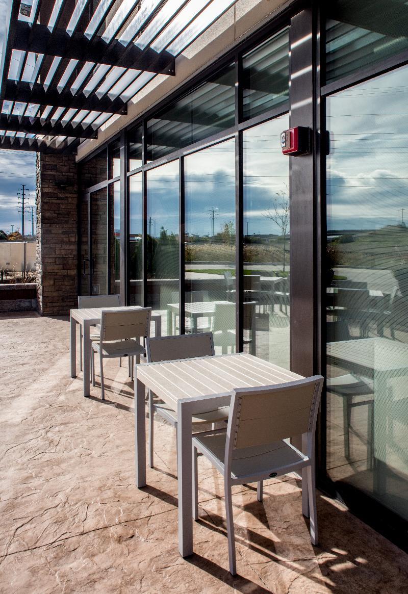 Holiday Inn Express East Peoria - Riverfront By Ihg Exterior foto